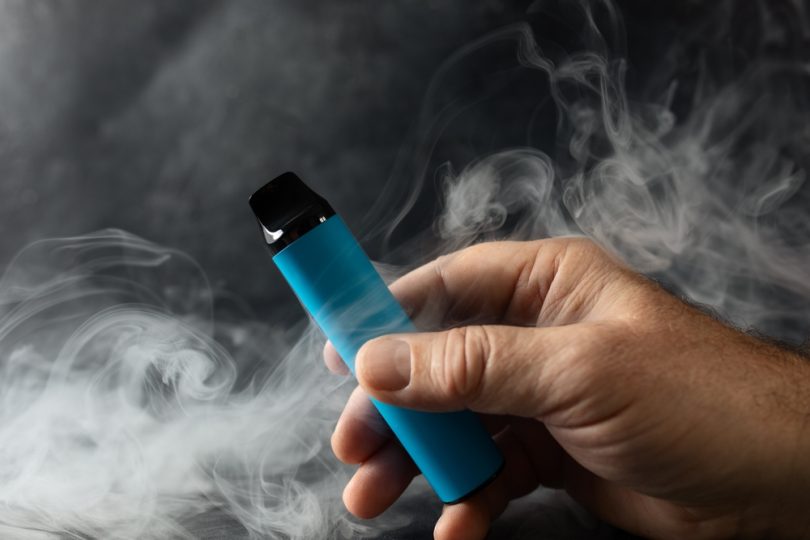 Disposable Vapes or Reusable Vapes? What Every Smoker Should Know Before Switching